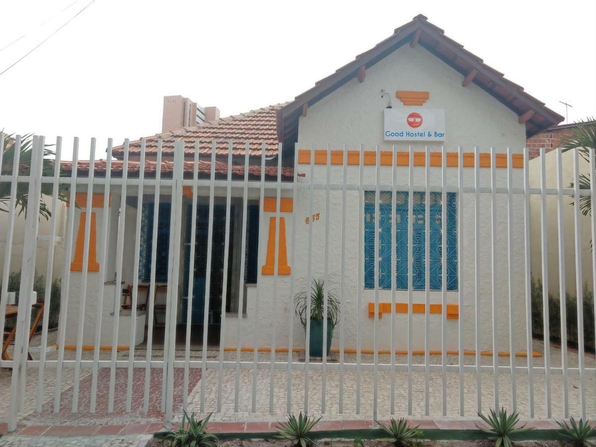 Albergue Good Hostel & Happy Hour *